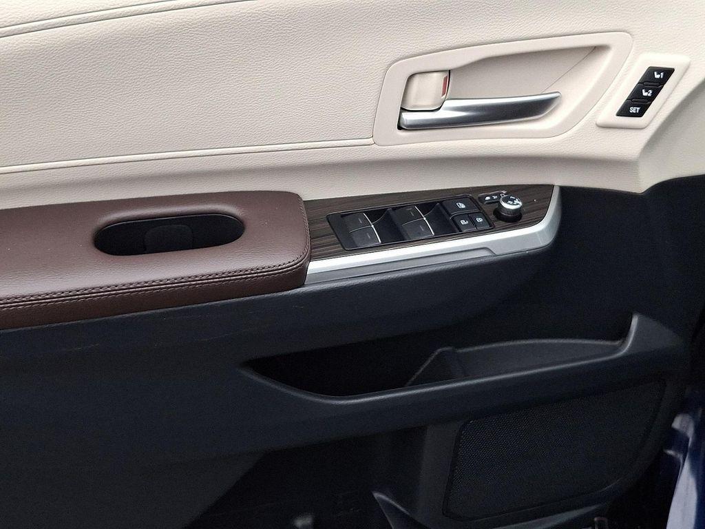 used 2021 Toyota Sienna car, priced at $37,491