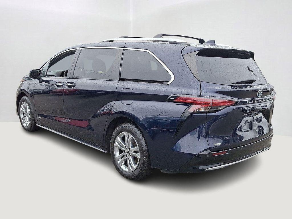 used 2021 Toyota Sienna car, priced at $37,491