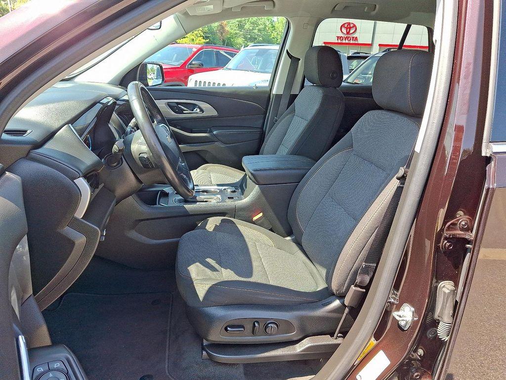 used 2020 Chevrolet Traverse car, priced at $17,600