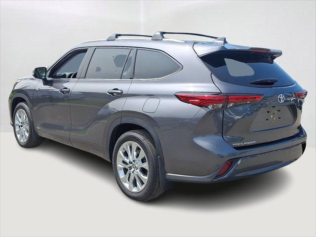used 2023 Toyota Highlander Hybrid car, priced at $43,992