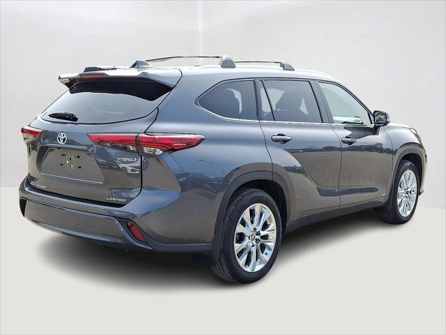 used 2023 Toyota Highlander Hybrid car, priced at $43,992