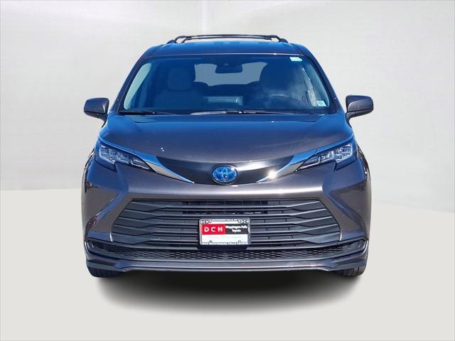 used 2022 Toyota Sienna car, priced at $39,491