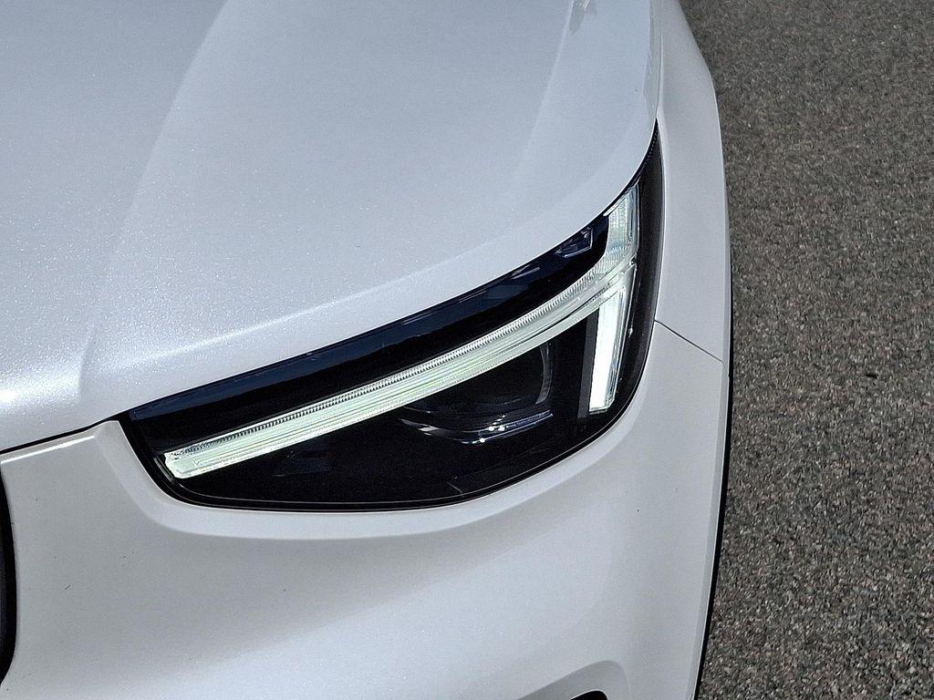 used 2024 Volvo XC40 car, priced at $33,296