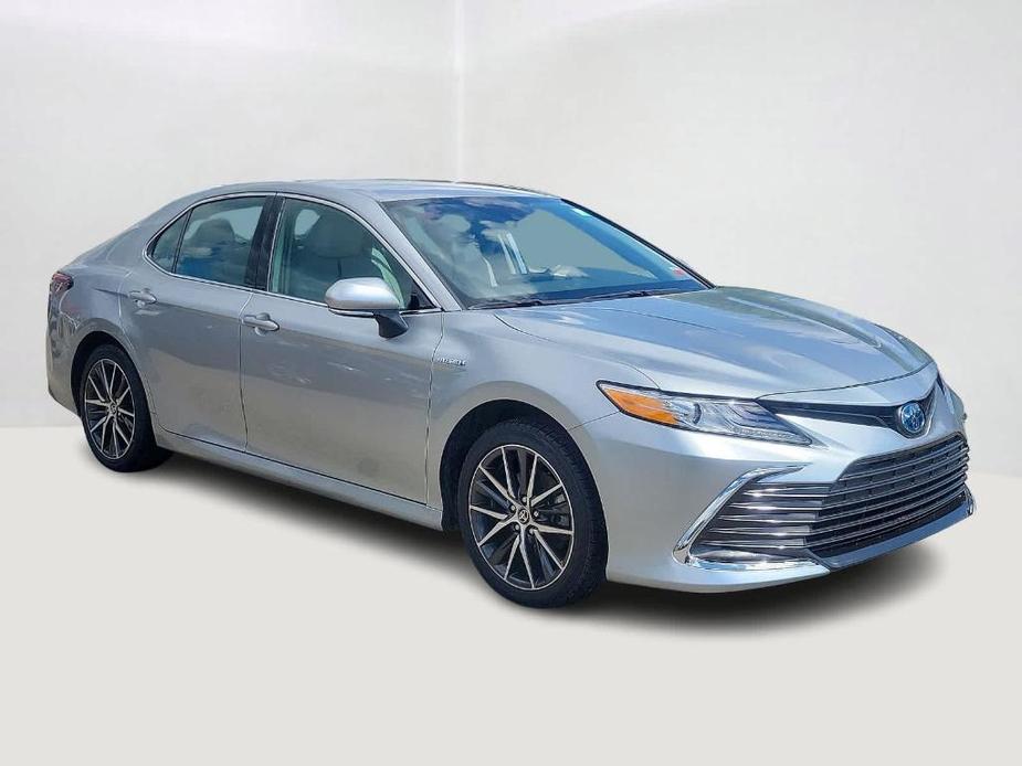 used 2021 Toyota Camry Hybrid car, priced at $24,495