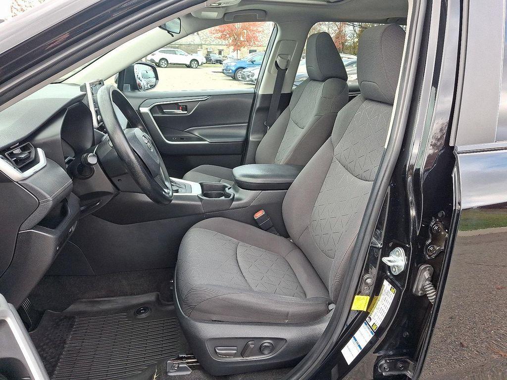 used 2021 Toyota RAV4 Hybrid car, priced at $22,492