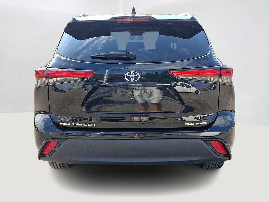 used 2022 Toyota Highlander car, priced at $30,300