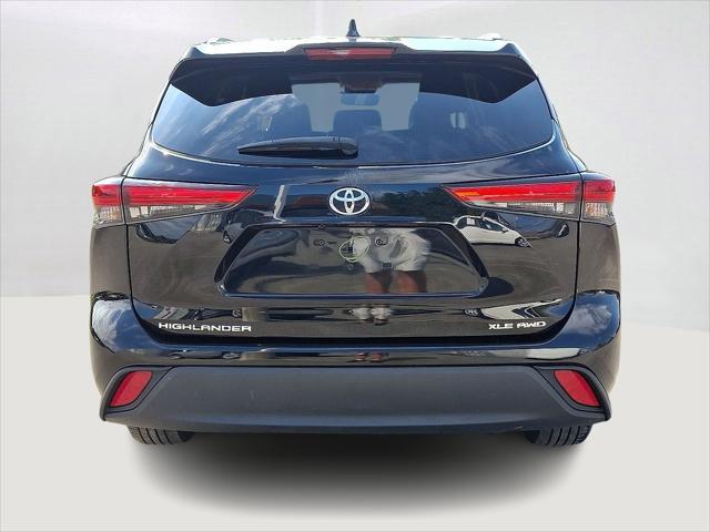 used 2022 Toyota Highlander car, priced at $33,791