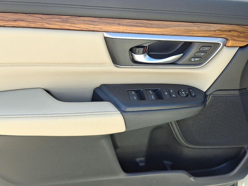 used 2017 Honda CR-V car, priced at $18,991