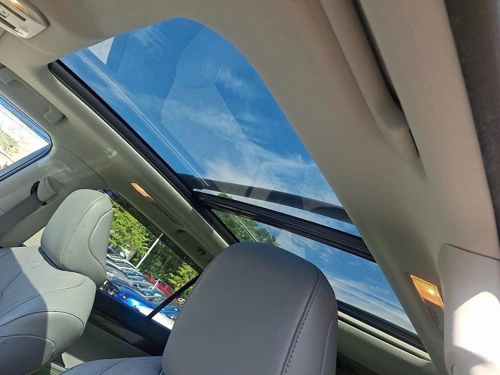 used 2021 Toyota Highlander Hybrid car, priced at $39,494