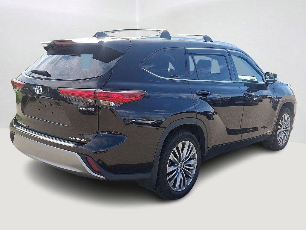 used 2021 Toyota Highlander Hybrid car, priced at $39,494