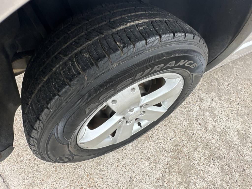 used 2012 Chevrolet Captiva Sport car, priced at $7,995
