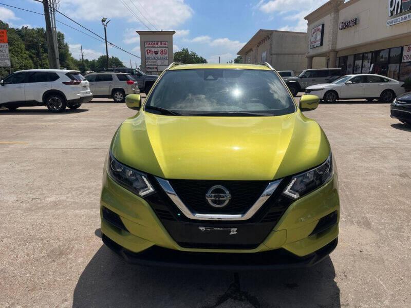 used 2020 Nissan Rogue Sport car, priced at $15,200