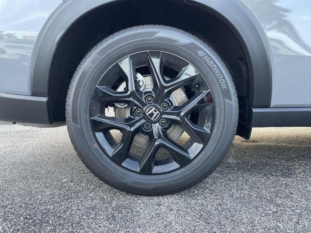 new 2025 Honda HR-V car, priced at $29,350