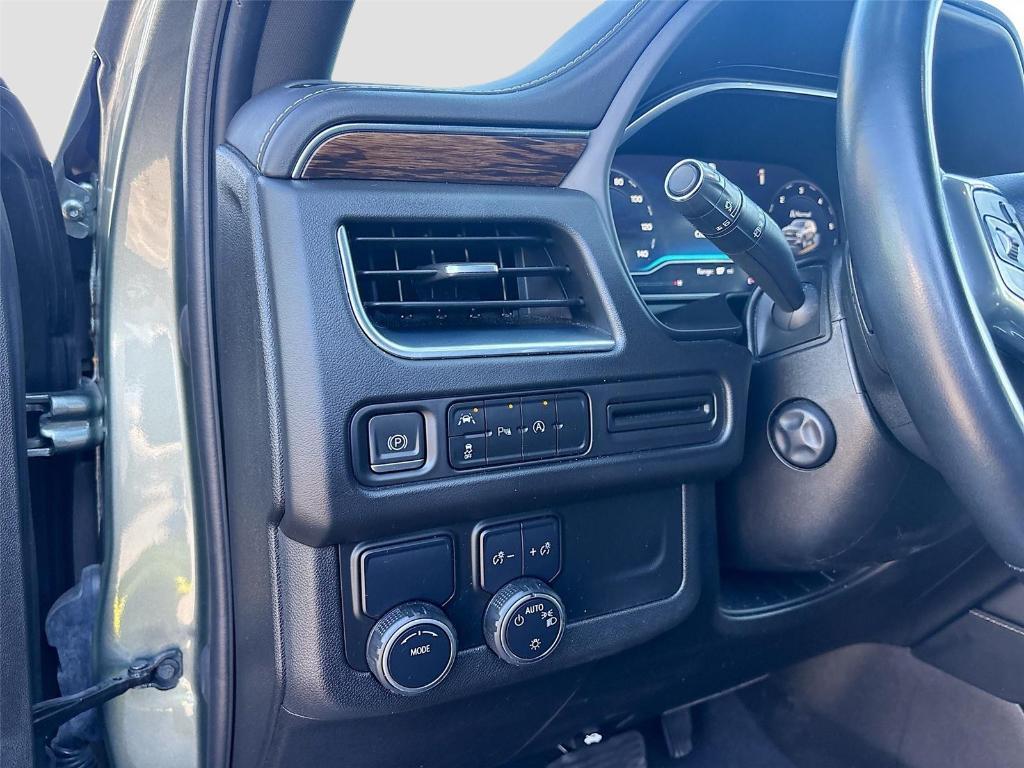 used 2023 Chevrolet Suburban car, priced at $41,995