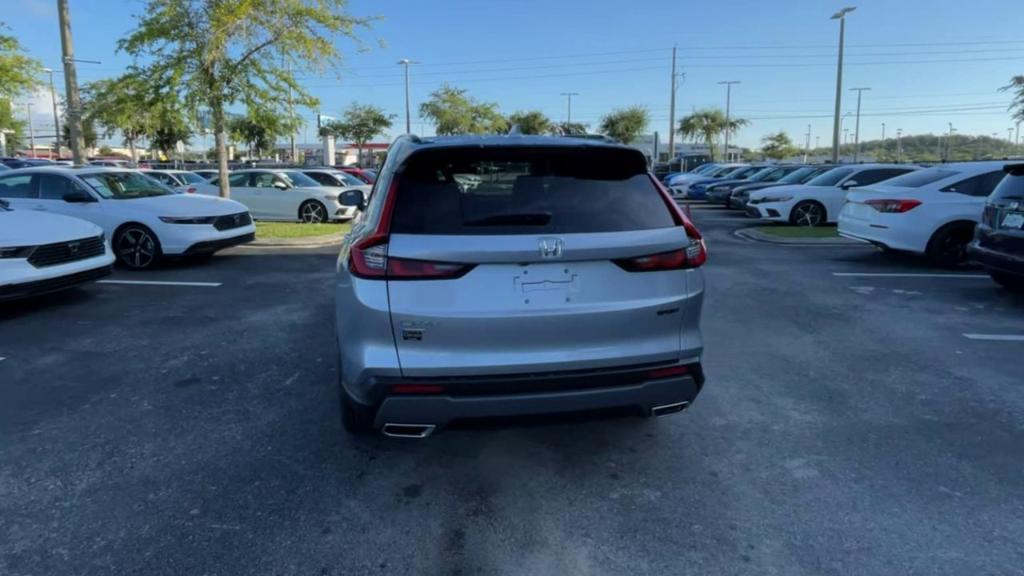 new 2025 Honda CR-V Hybrid car, priced at $39,000