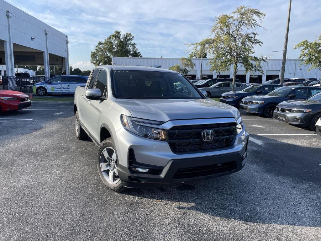 new 2025 Honda Ridgeline car, priced at $44,430