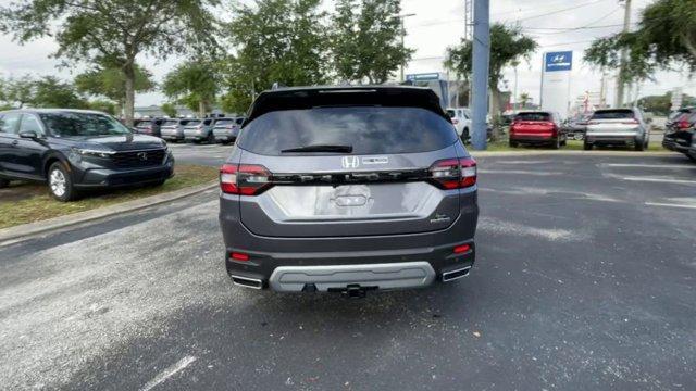 new 2025 Honda Pilot car, priced at $49,940