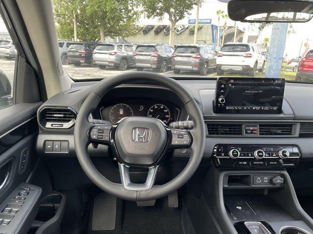 new 2025 Honda Pilot car, priced at $49,940