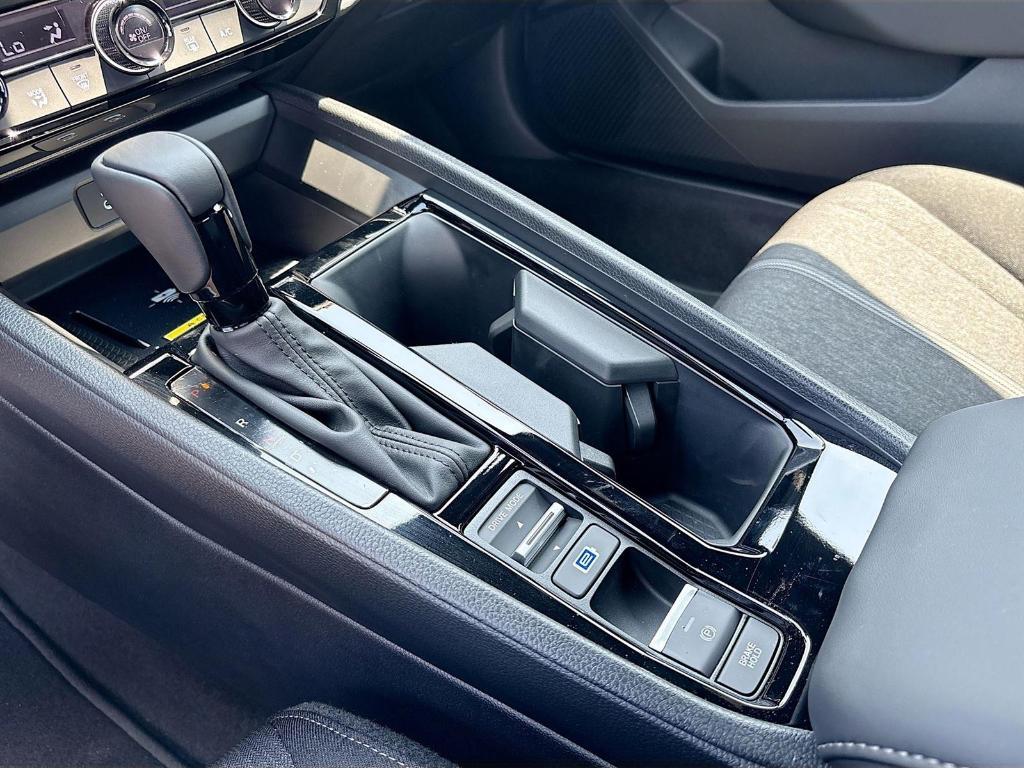 new 2025 Honda Accord Hybrid car, priced at $34,805