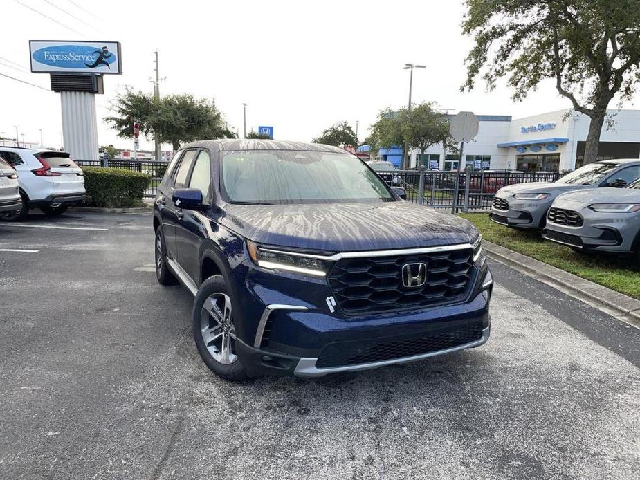 new 2025 Honda Pilot car, priced at $47,425