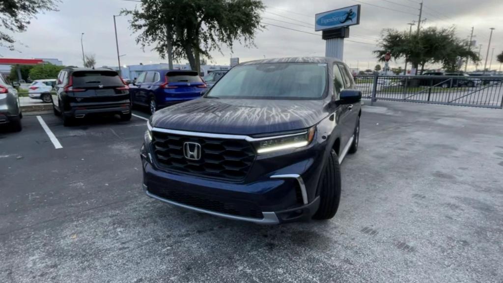 new 2025 Honda Pilot car, priced at $47,425