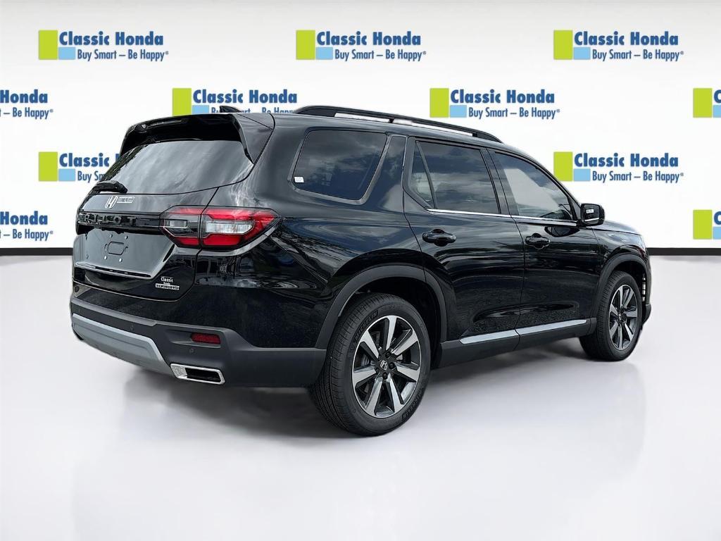 new 2025 Honda Pilot car, priced at $48,950
