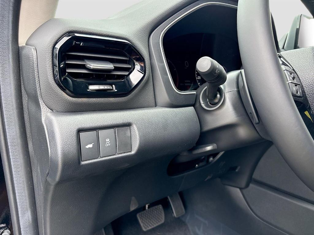 new 2025 Honda Pilot car, priced at $48,950