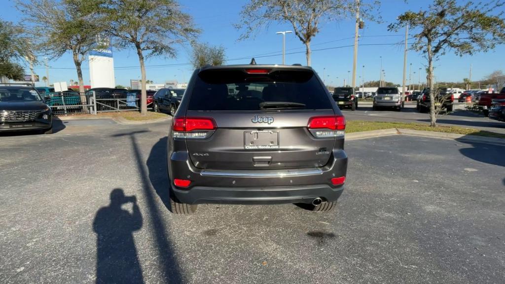 used 2020 Jeep Grand Cherokee car, priced at $17,995