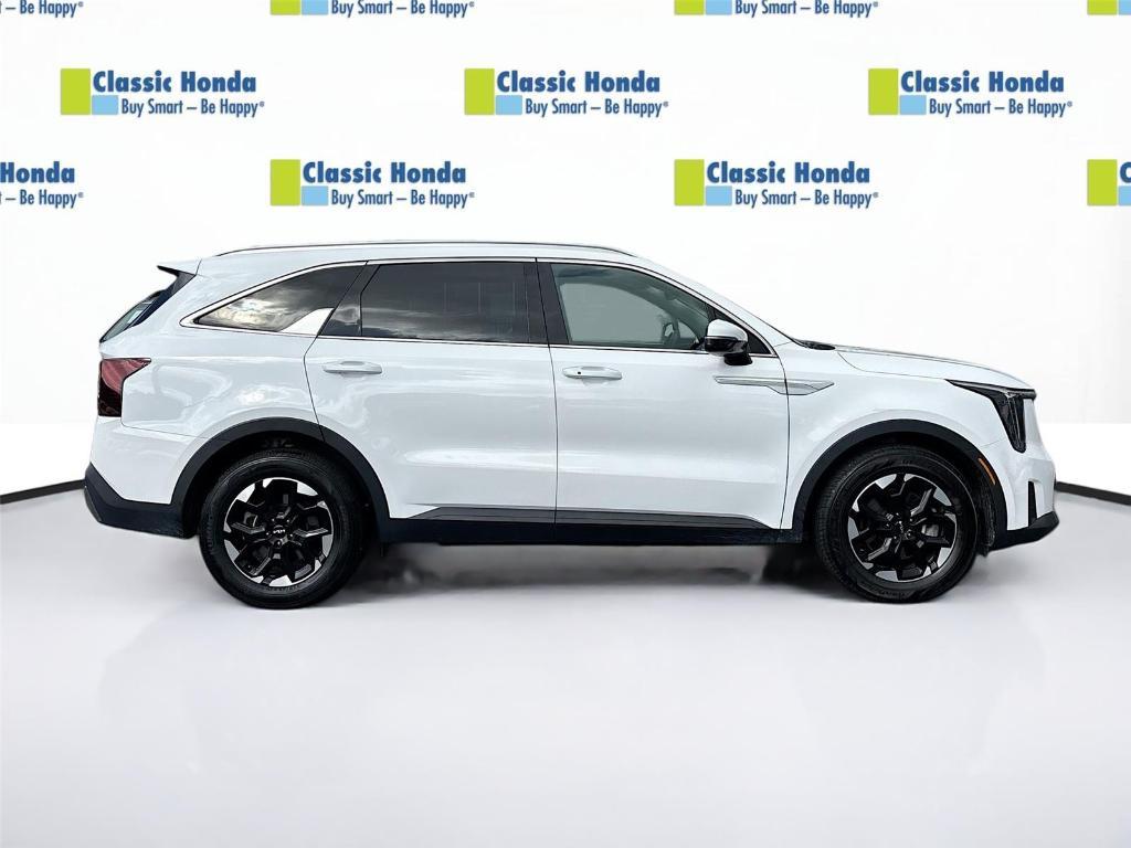 used 2024 Kia Sorento car, priced at $25,995