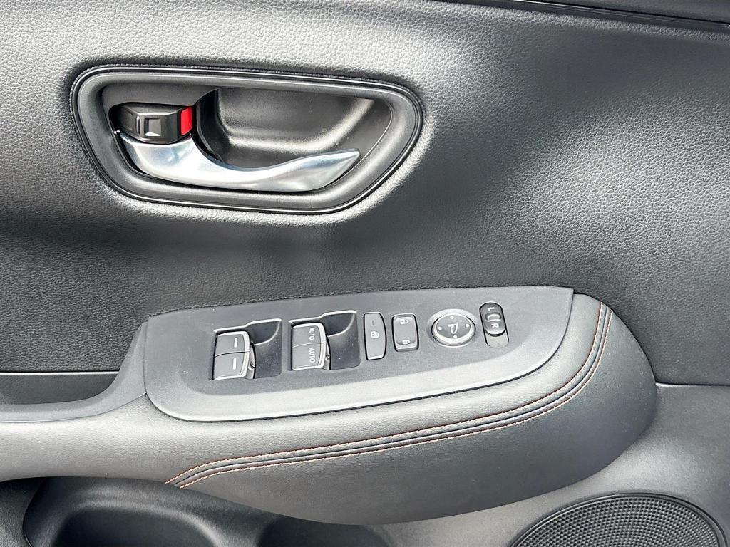 used 2025 Honda HR-V car, priced at $28,995