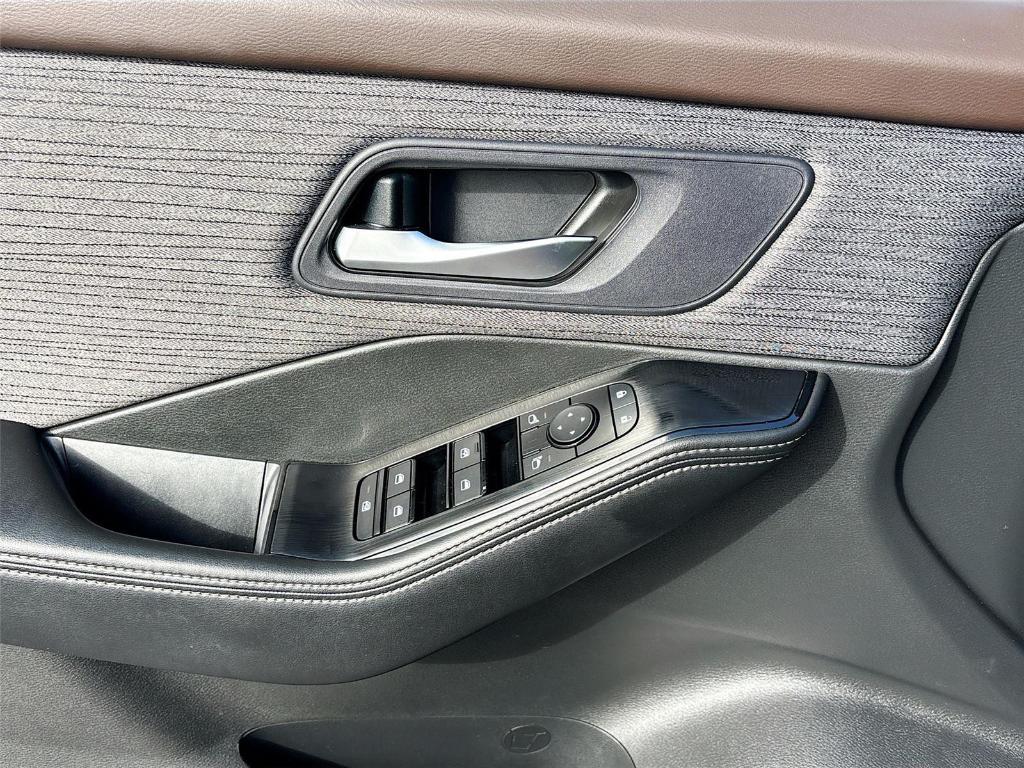 used 2023 Nissan Rogue car, priced at $17,495