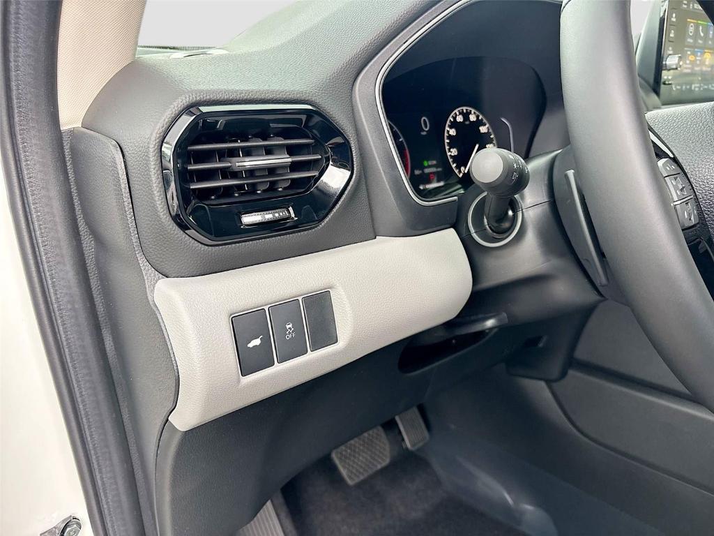 new 2025 Honda Pilot car, priced at $45,450
