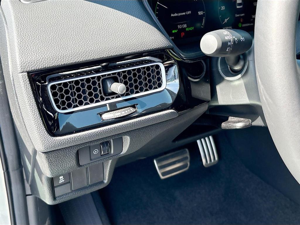 new 2025 Honda Civic Hybrid car, priced at $33,100