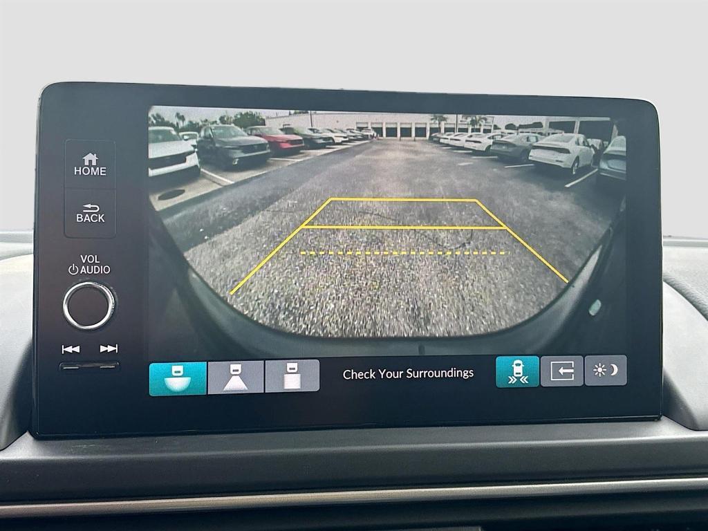new 2025 Honda Pilot car, priced at $48,950
