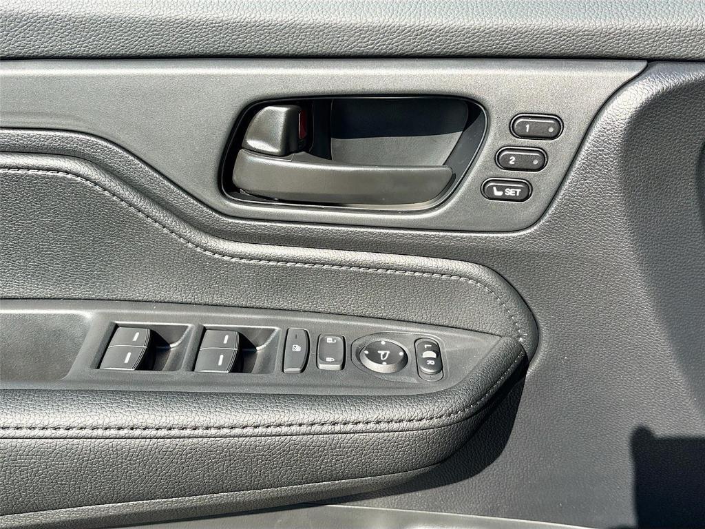 new 2026 Honda Odyssey car, priced at $44,745