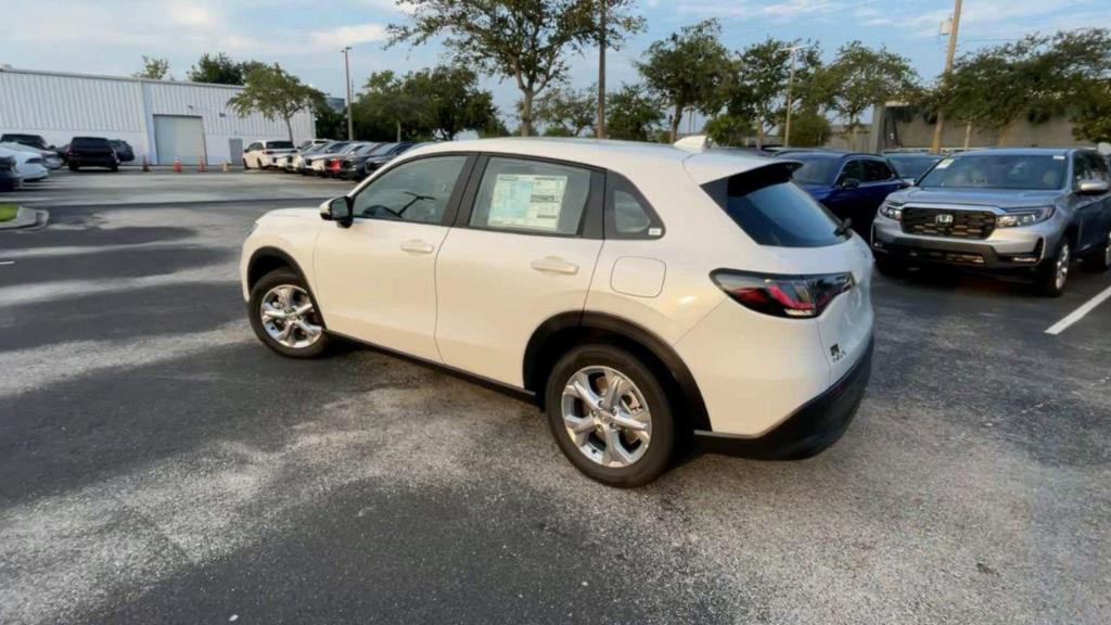 new 2025 Honda HR-V car, priced at $27,205