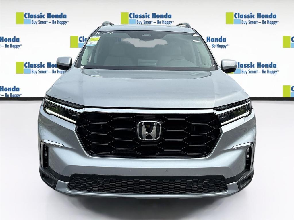 new 2025 Honda Pilot car, priced at $51,725