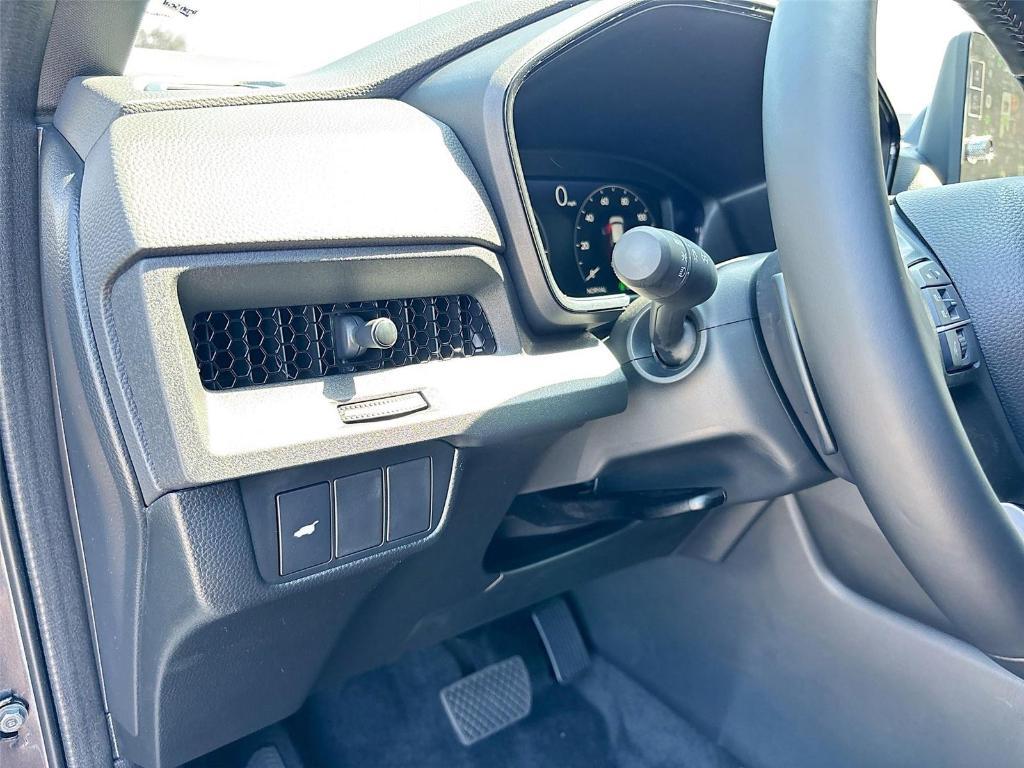 new 2026 Honda CR-V Hybrid car, priced at $40,120