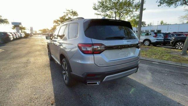 new 2025 Honda Pilot car, priced at $50,995