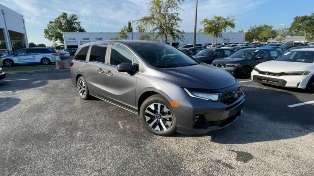 new 2025 Honda Odyssey car, priced at $43,670