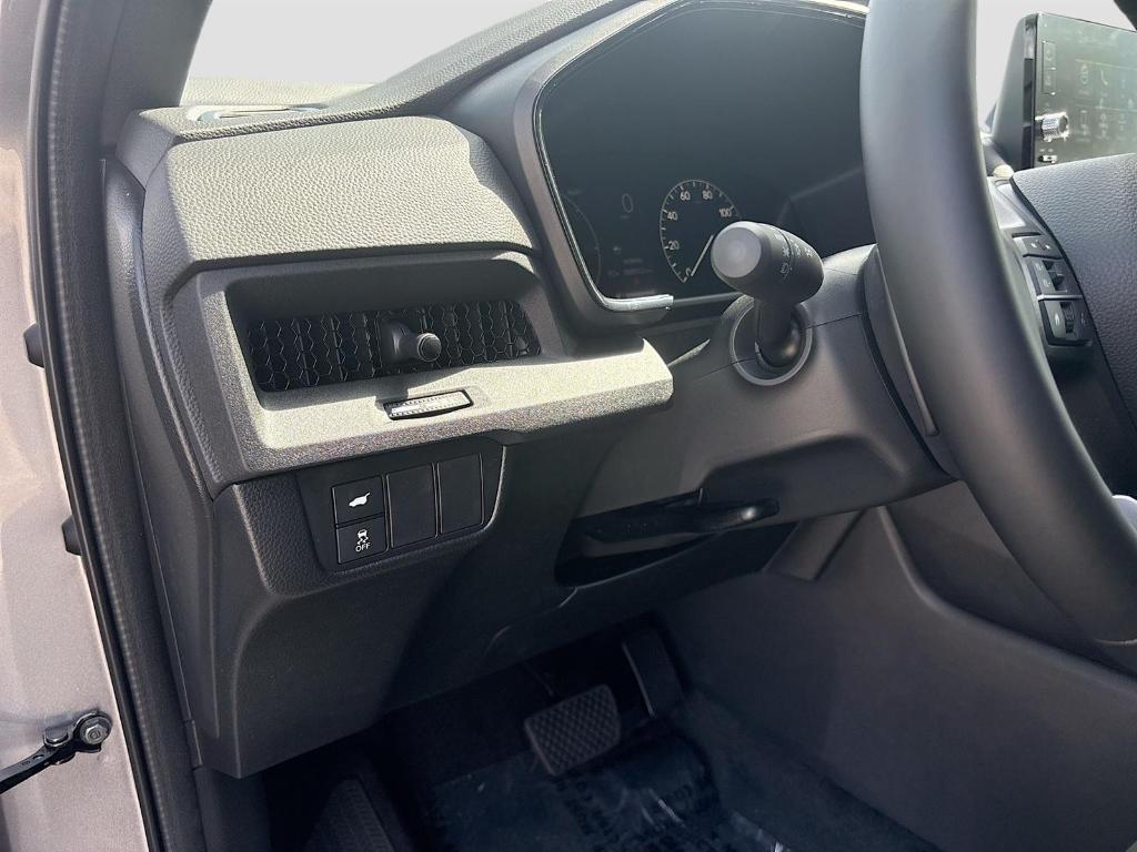 new 2025 Honda CR-V Hybrid car, priced at $39,045