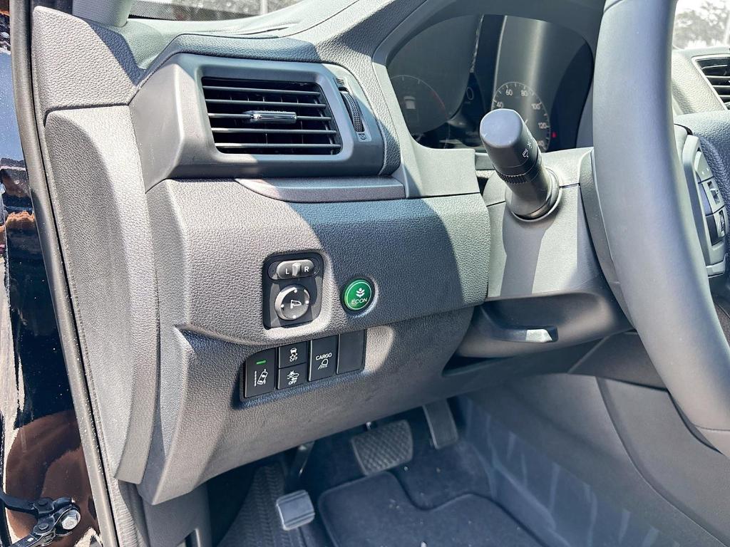 new 2025 Honda Ridgeline car, priced at $43,445
