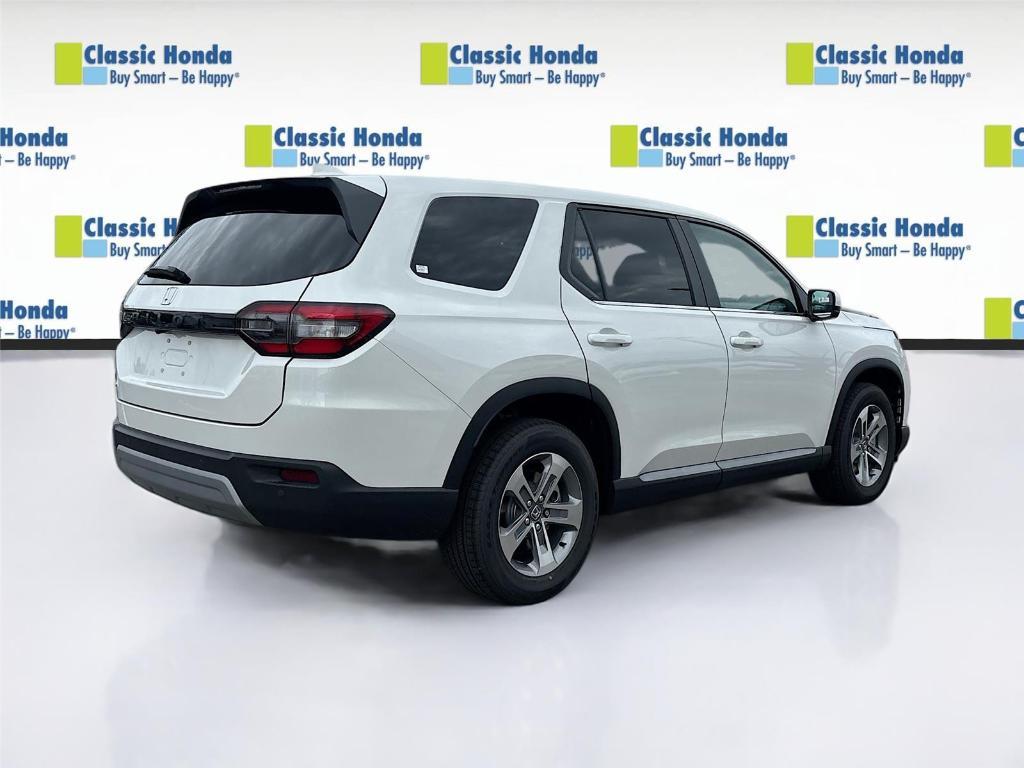 new 2025 Honda Pilot car, priced at $47,550
