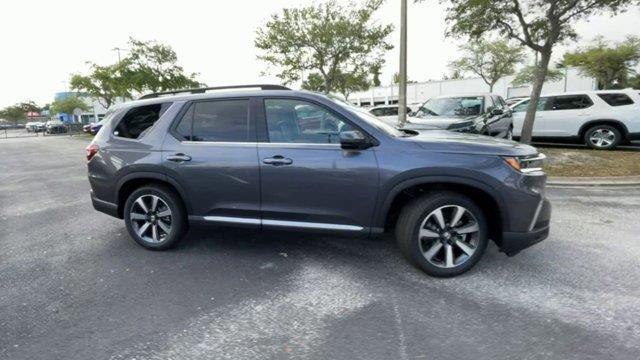 new 2025 Honda Pilot car, priced at $49,585