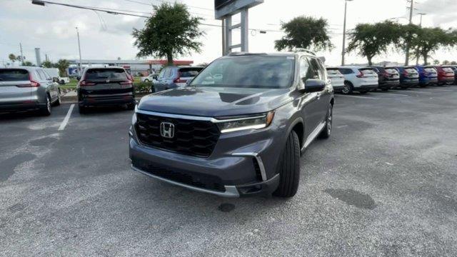 new 2025 Honda Pilot car, priced at $49,585