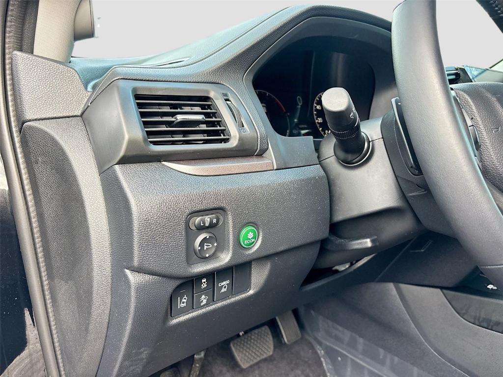 used 2024 Honda Ridgeline car, priced at $35,595
