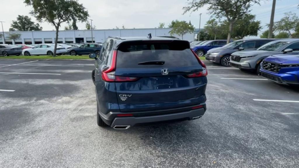 new 2025 Honda CR-V Hybrid car, priced at $39,000