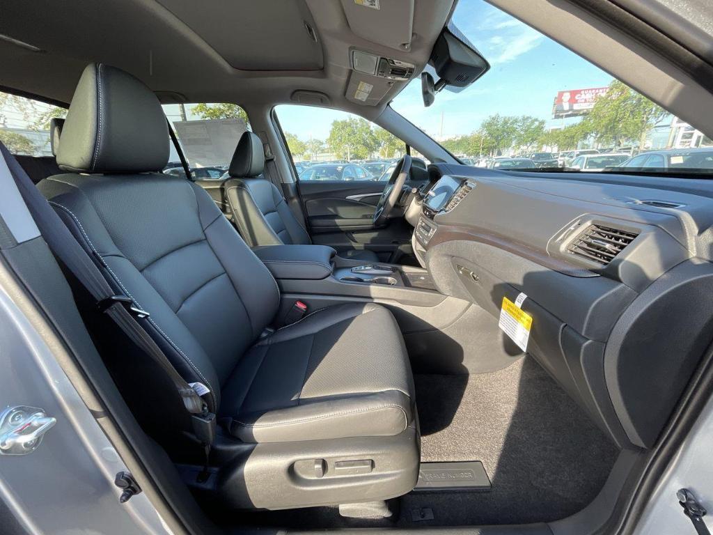 new 2025 Honda Ridgeline car, priced at $44,375