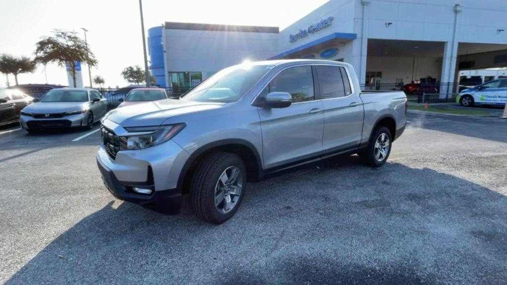 new 2025 Honda Ridgeline car, priced at $44,375