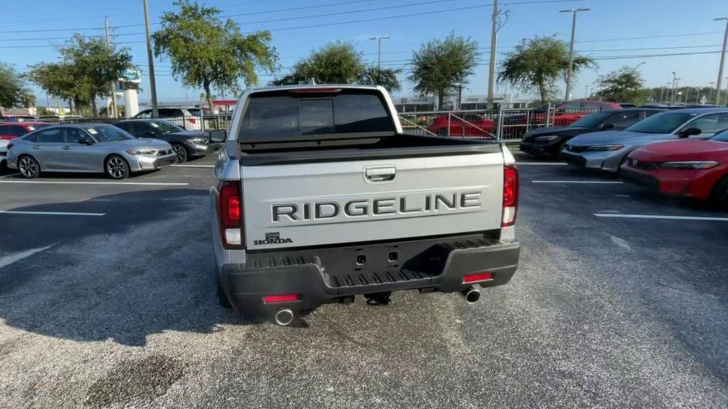 new 2025 Honda Ridgeline car, priced at $44,375